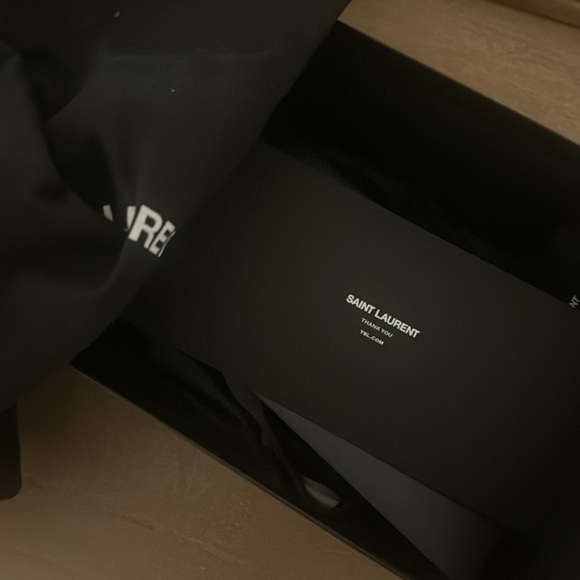 Black lulu Yves Saint Laurent Quilted Leather Shoulder Bag- AUTHENTIC - Picture 8 of 13